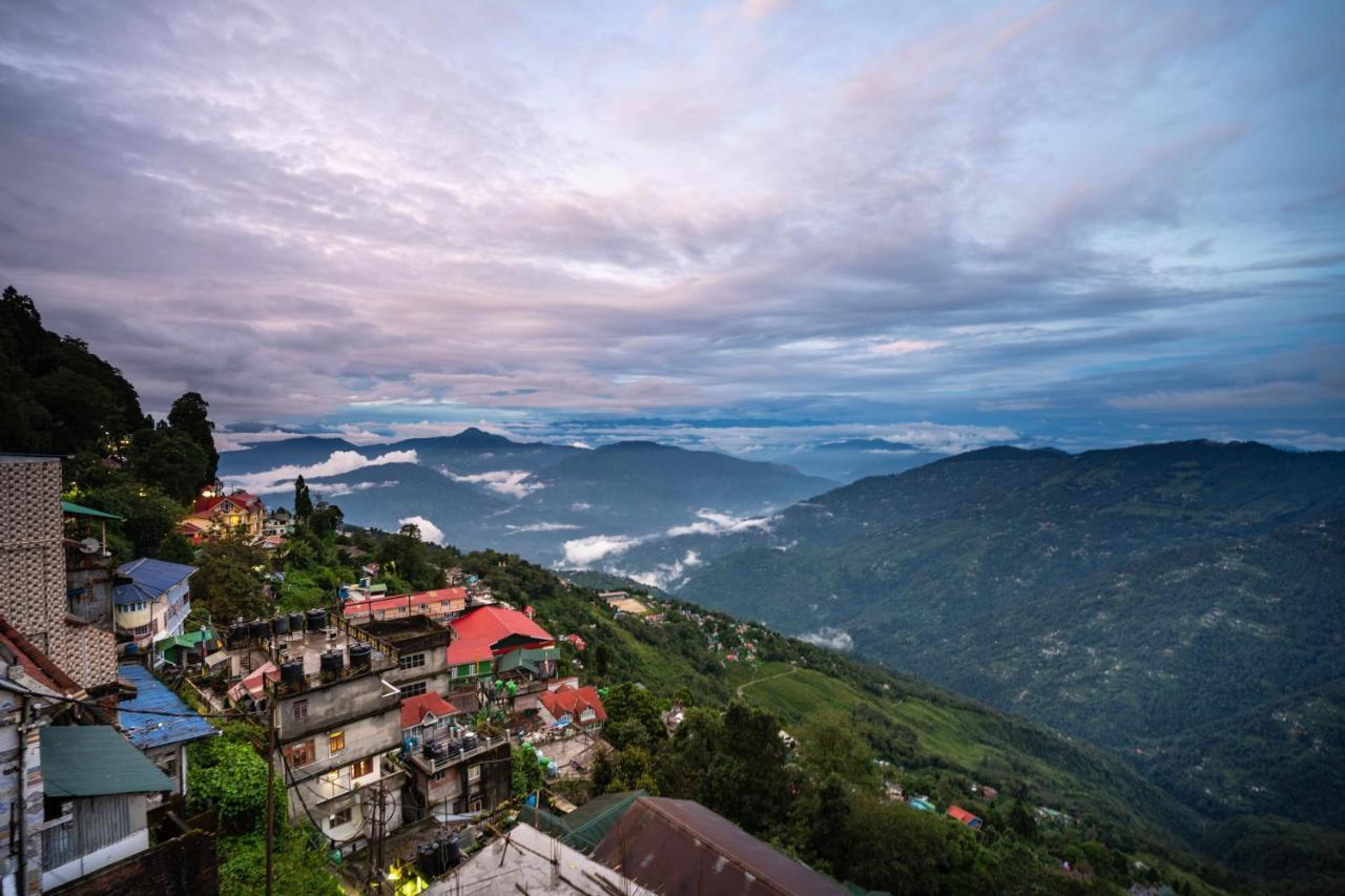 Muscatel Stardust - Chowrasta Mall Road Darjeeling  Exterior photo